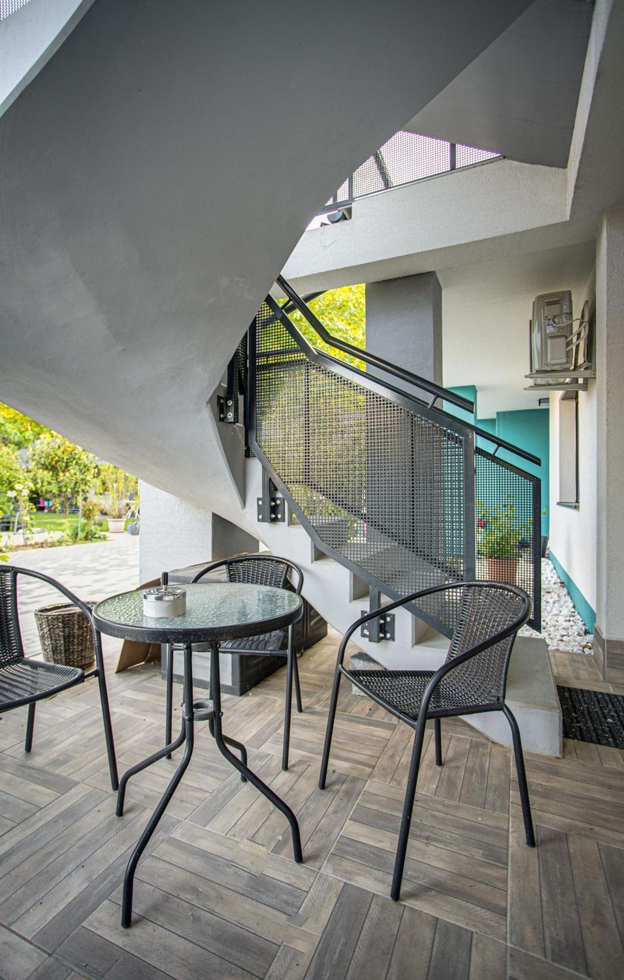 Magdi Vendeghaz A-B Apartment แซลเดอมักล์ ภายนอก รูปภาพ