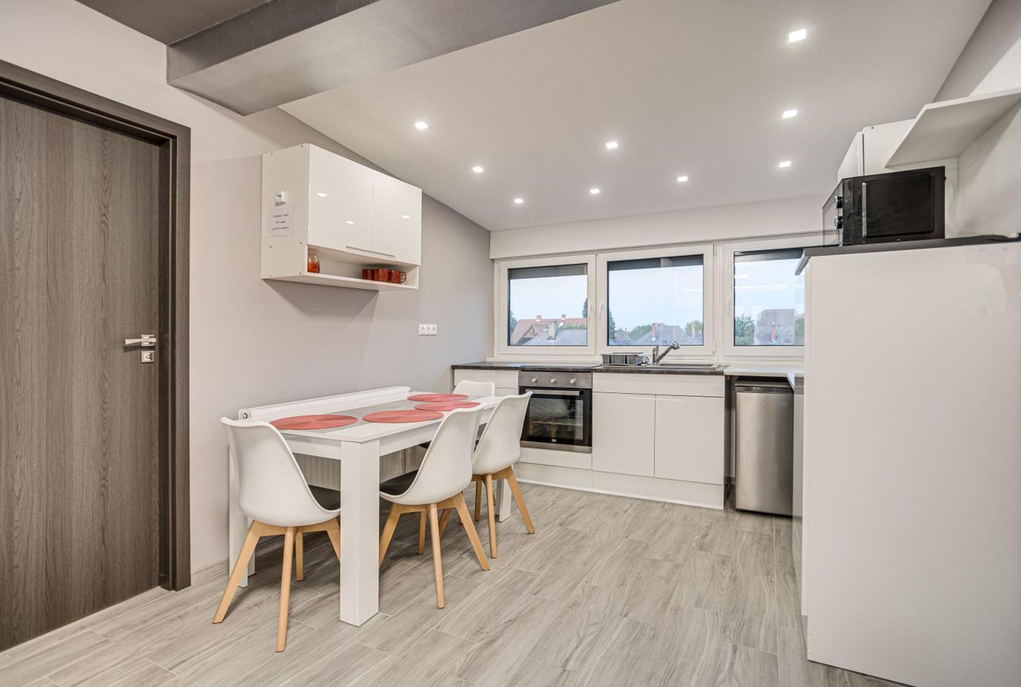 Magdi Vendeghaz A-B Apartment แซลเดอมักล์ ภายนอก รูปภาพ